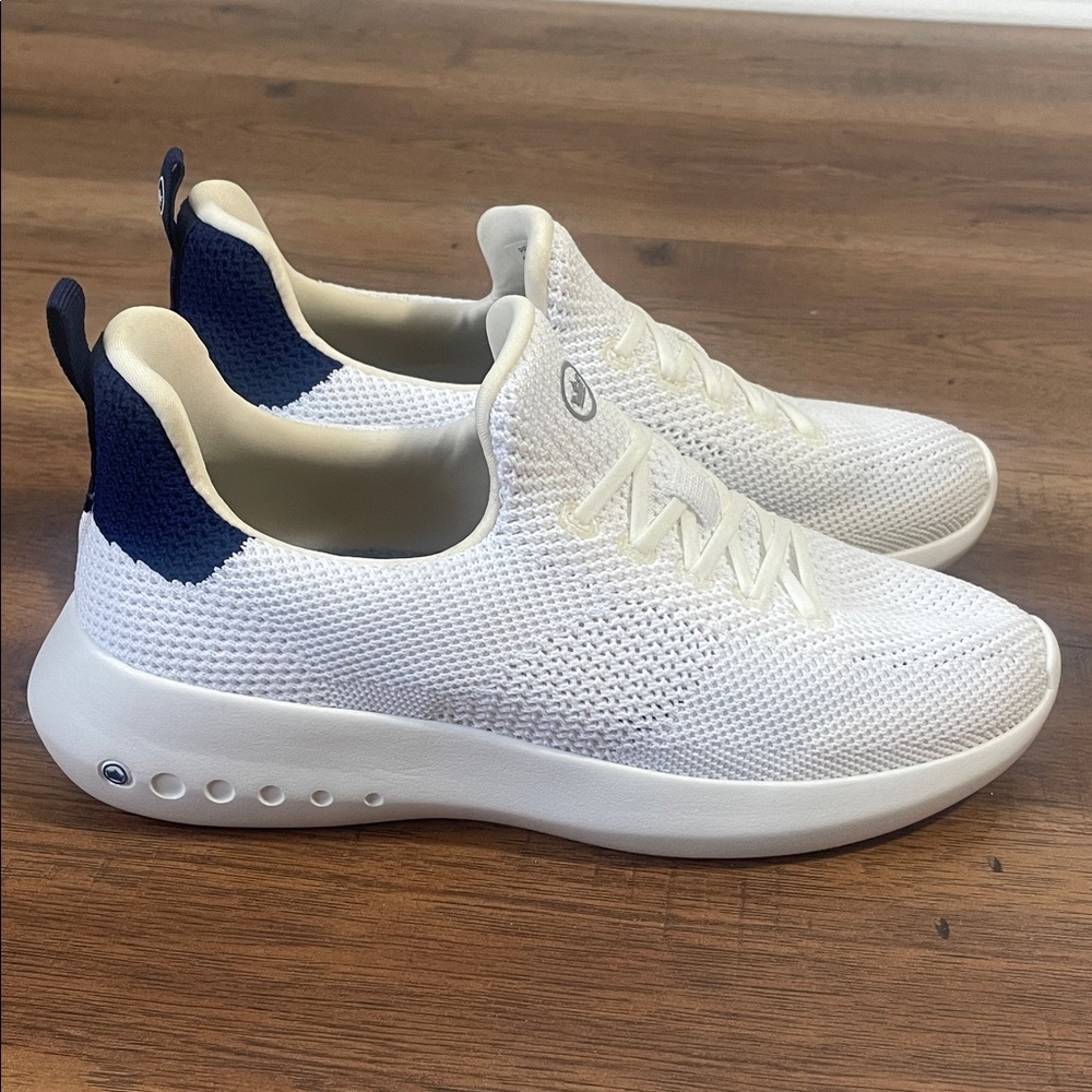 Peter Millar Crown Sport Collection Women's Hyperlight Glide Sneakers Size 7